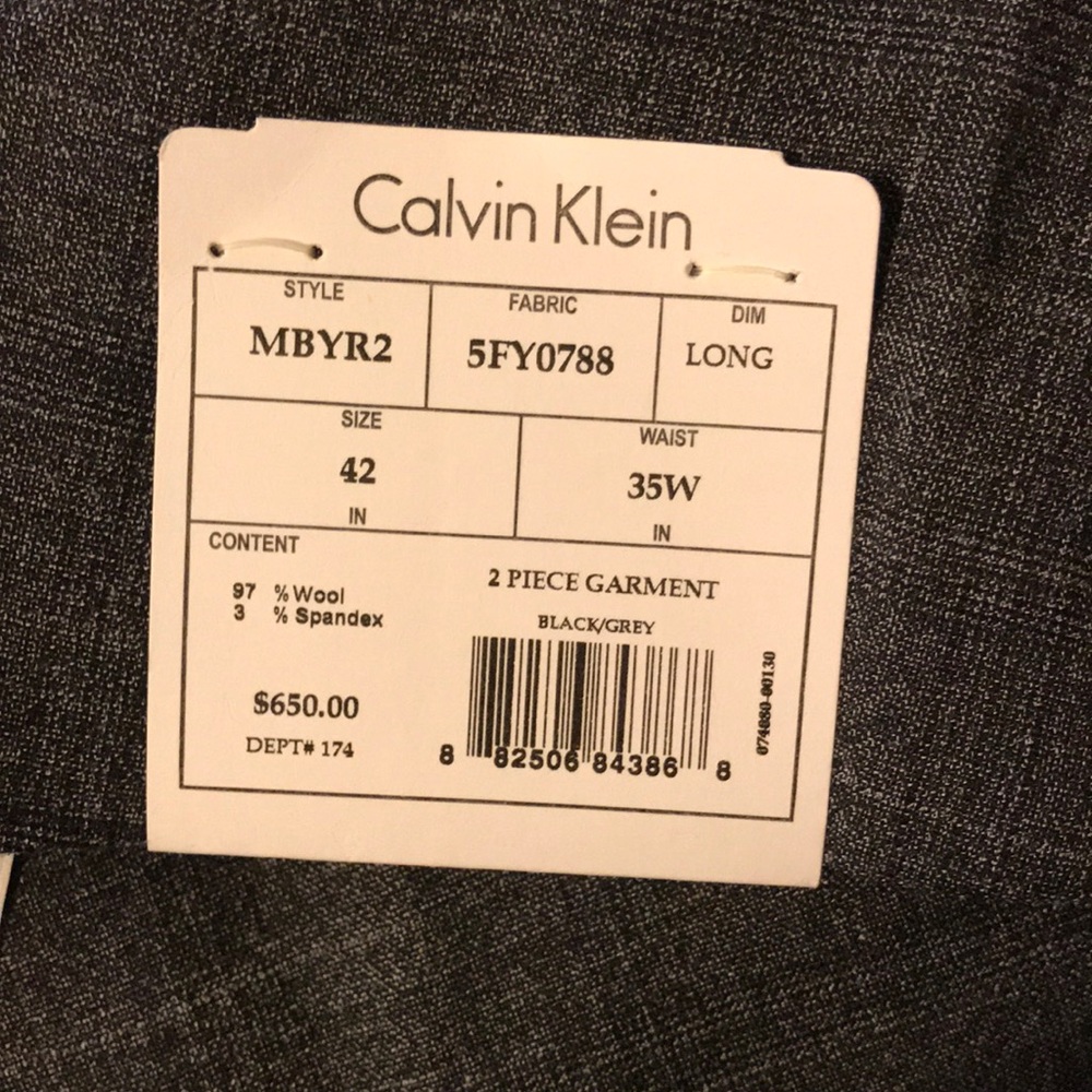 Calvin Klein 2piece slim fit suit